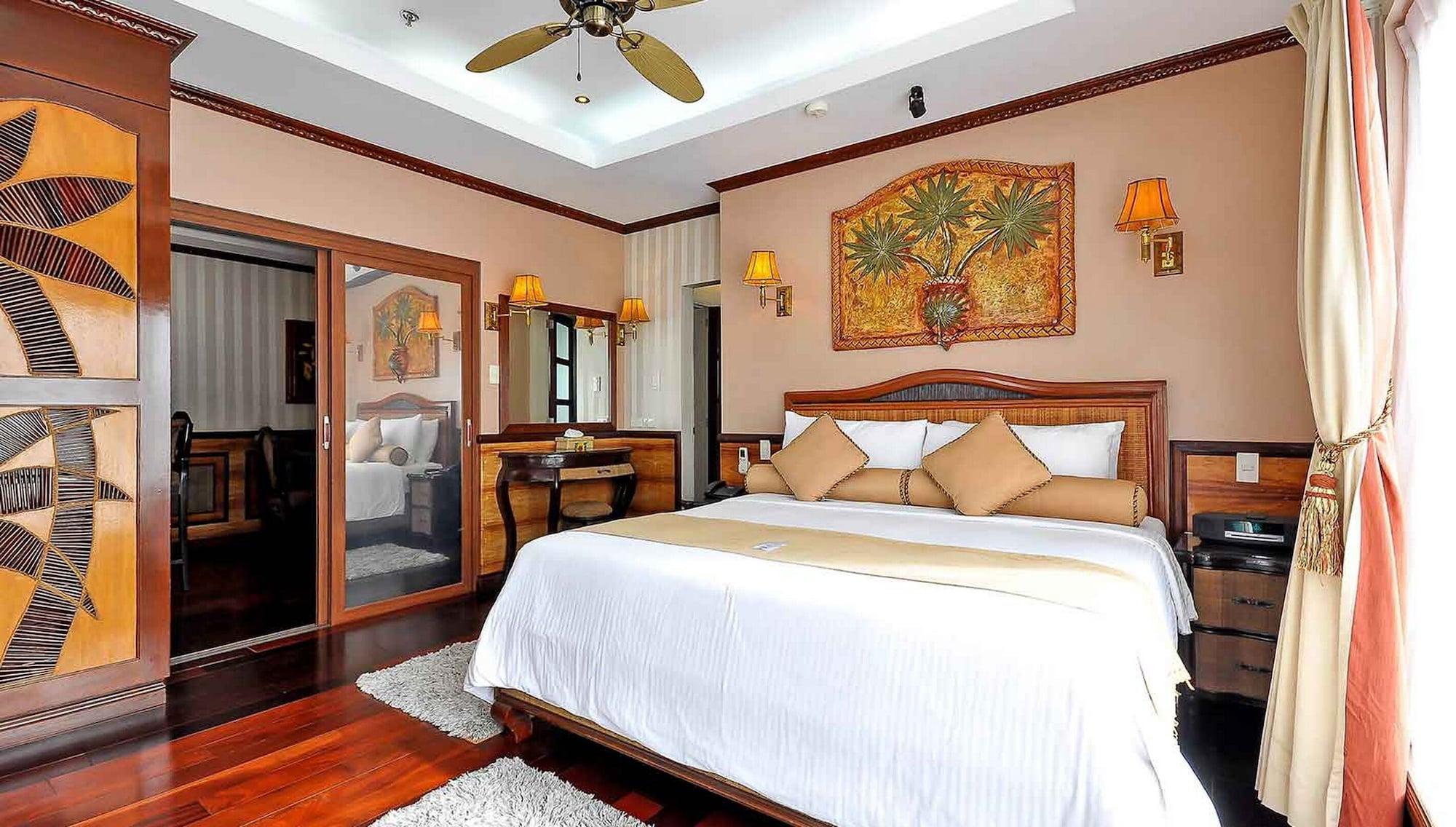 Red Coconut Beach Hotel Boracay Balabag  Exterior photo
